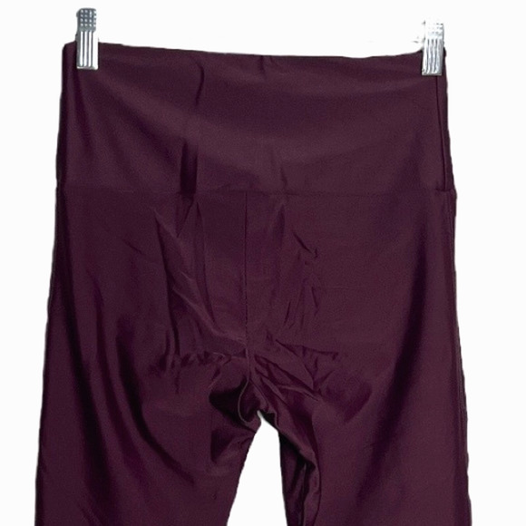 Onzie Flow Pants Womens Medium Large Sporty Legging Burgundy Mesh Inserts Crop - Picture 4 of 7